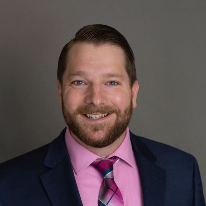 Jason Lira, Senior Accountant with Schultz & Associates. The firm is a top Dental CPA located in the State of Michigan.  Their offices are located in Wayne County Michigan